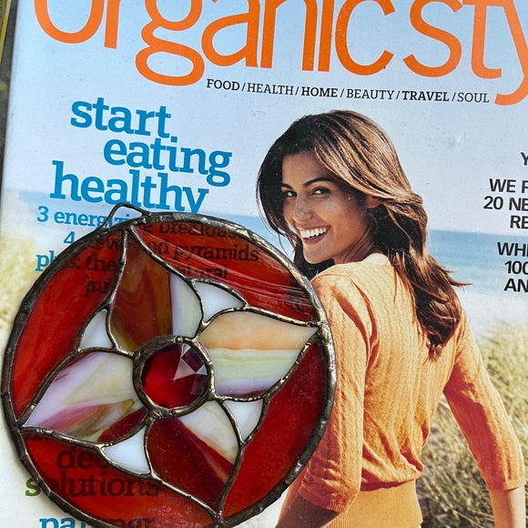 Vintage Stained Glass Art Medallion Design Cross Within Circle Ornament Decor - Picture 5 of 6